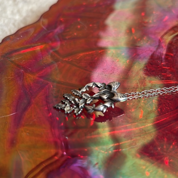 Vintage 1982 Sterling silver Franklin Mint “The Love So True” Ruby Bow Pendant - Picture 8 of 11